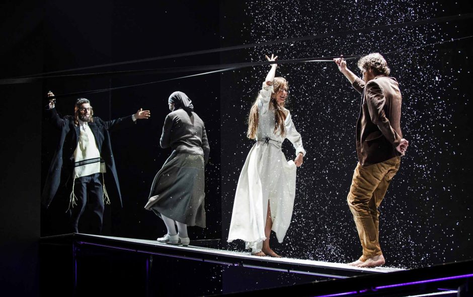 ברשת המוסכמות