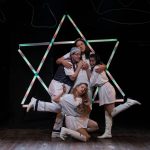 האם יש מקקים בישראל? מאת נסים אלוני - יהודה איש קריות (אמיתי קדר), ישו (דוד גולן, מאריה (שירי לוטן), מארתה (נועה ירקוני) תיאטרון הבימה 2021 (צילום: דן בן ארי).